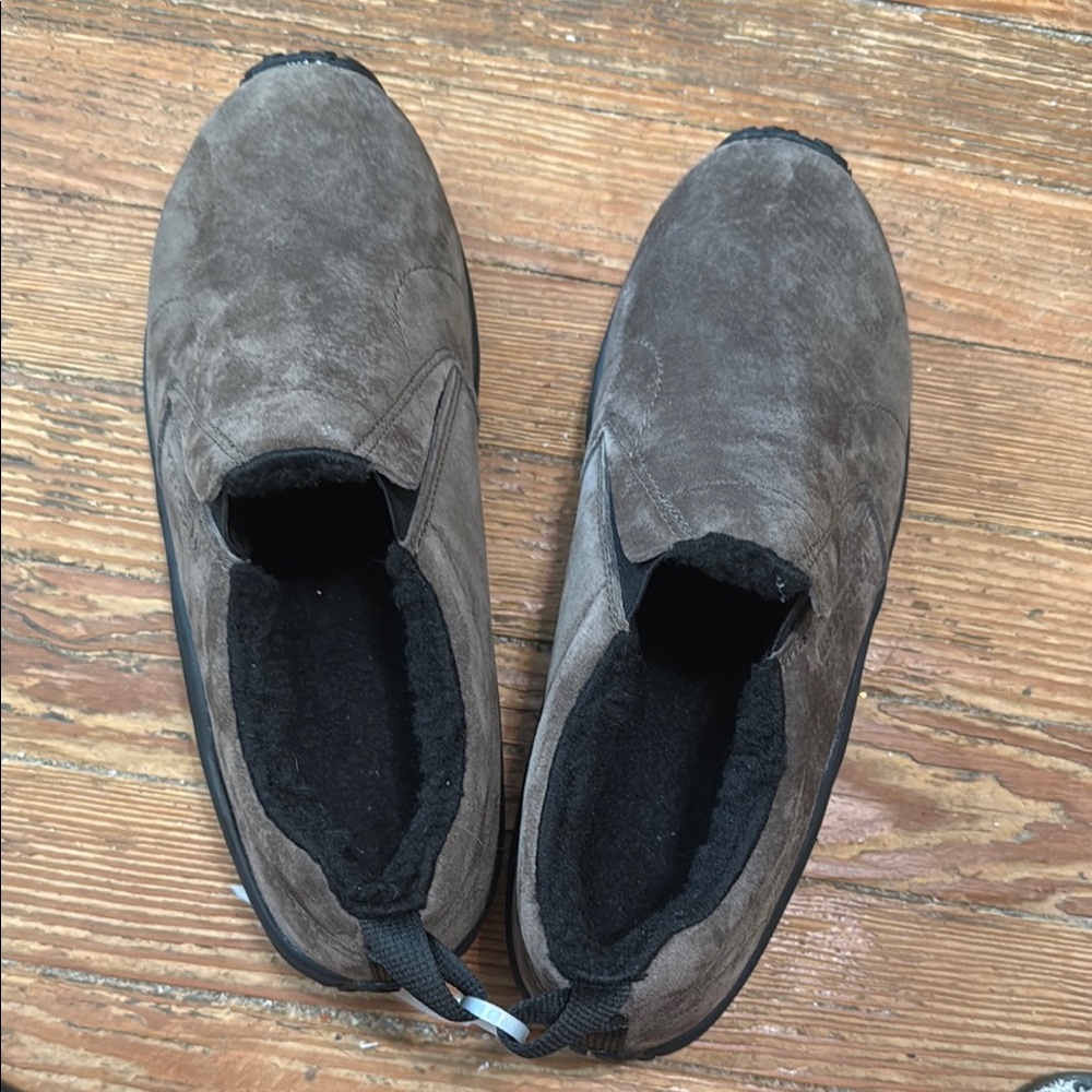 Merrell Brown and Black Flats Slip-On Loafers
